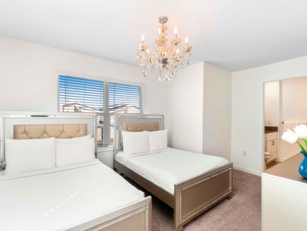 5-Bedroom Villa in Kissimmee Near Disney